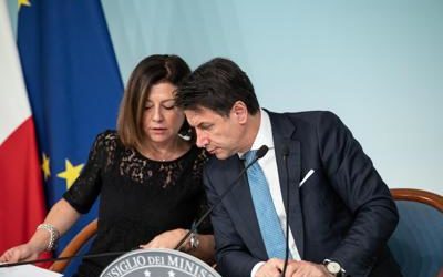 Il Paese è fermo e le bugie dalle gambe corte non lo faranno ripartire.